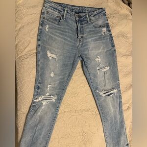 American Eagle Outfitters Light Wash Distressed Jeans